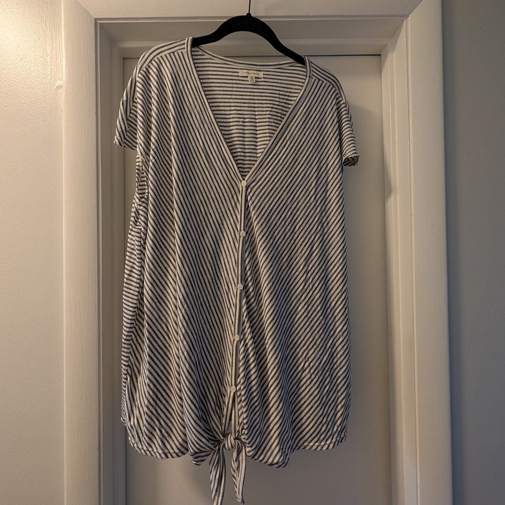 Max Studio Navy and White Striped Button-up Top